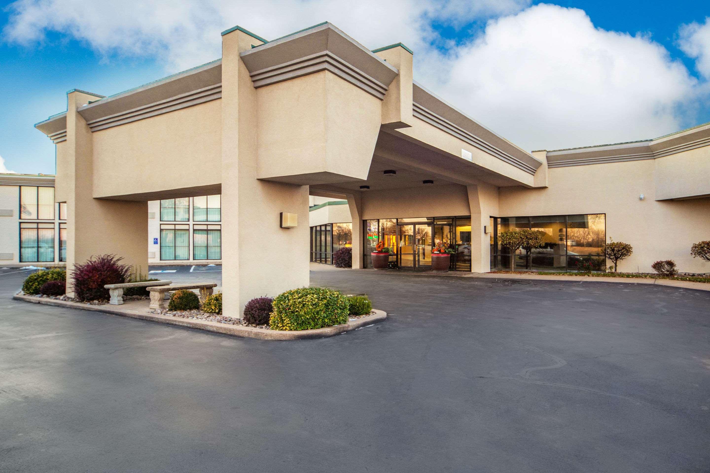 Quality Inn And Conference Center I-80 Grand Island Doniphan Exterior foto