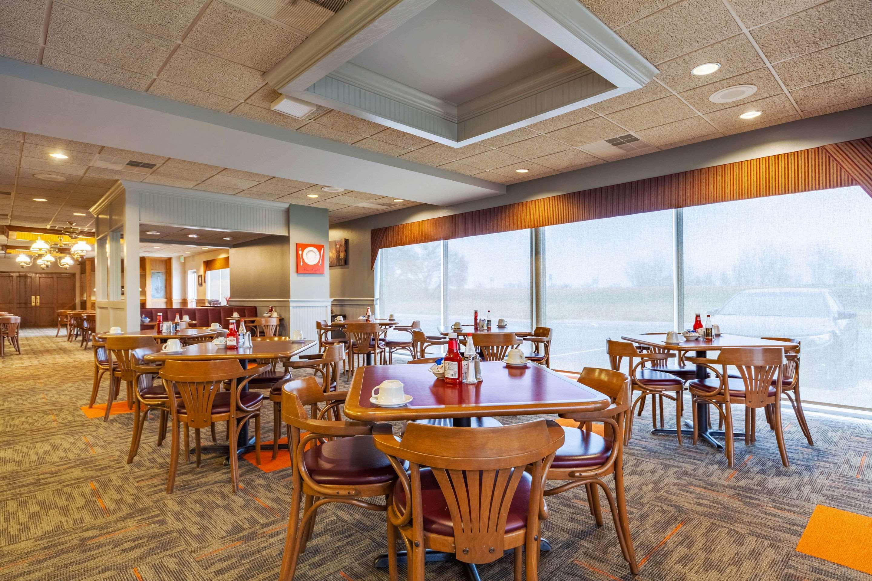 Quality Inn And Conference Center I-80 Grand Island Doniphan Exterior foto