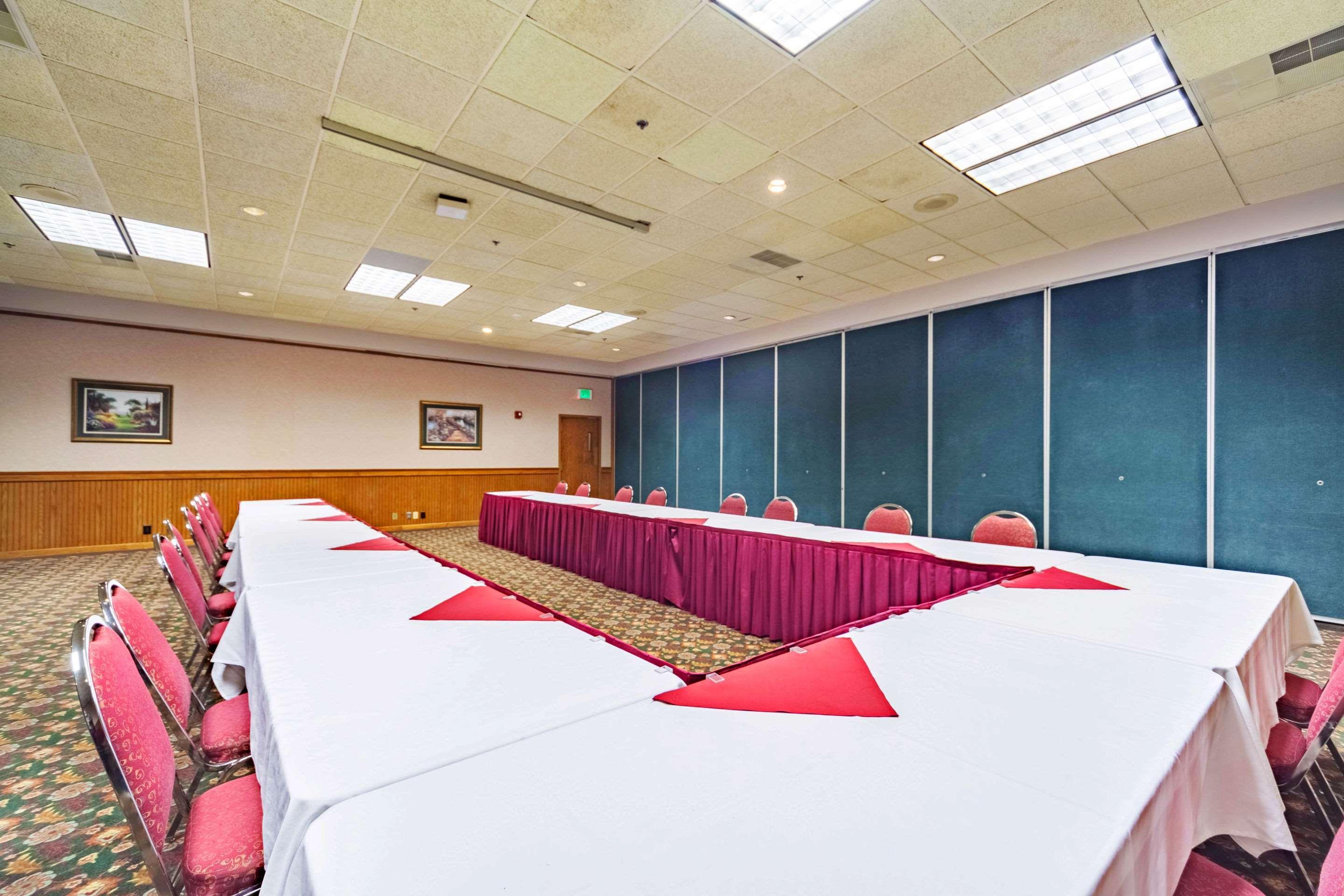 Quality Inn And Conference Center I-80 Grand Island Doniphan Exterior foto