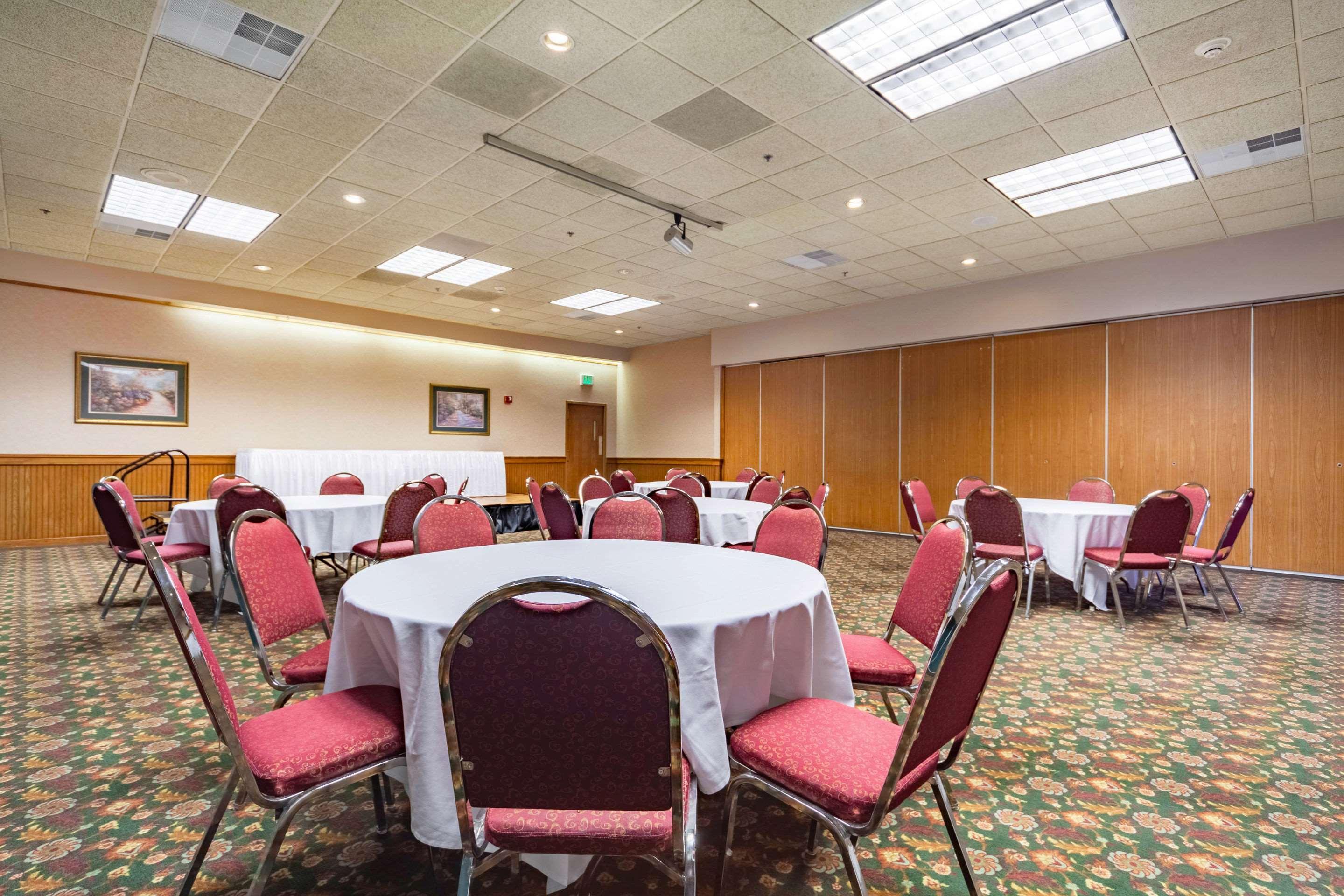 Quality Inn And Conference Center I-80 Grand Island Doniphan Exterior foto